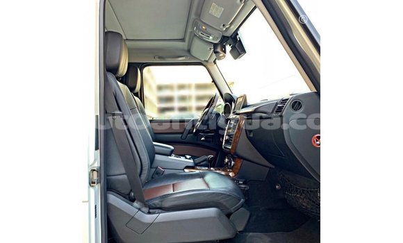 Buy Import Mercedes-Benz 190 (W201) White Car in Import - Dubai in Antigua Buy Import Mercedes-Benz 190 (W201) White Car in Import - Dubai in Antigua