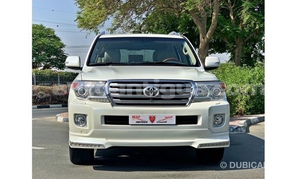 Buy Import Toyota Land Cruiser White Car in Import - Dubai in Antigua Buy Import Toyota Land Cruiser White Car in Import - Dubai in Antigua