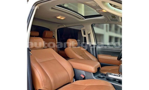 Buy Import Toyota Tundra White Car in Import - Dubai in Antigua Buy Import Toyota Tundra White Car in Import - Dubai in Antigua