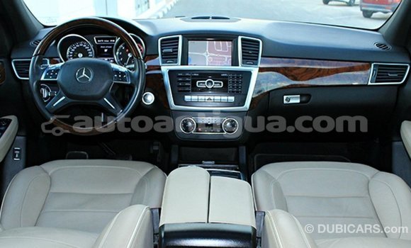 Buy Import Mercedes-Benz 190 (W201) White Car in Import - Dubai in Antigua Buy Import Mercedes-Benz 190 (W201) White Car in Import - Dubai in Antigua