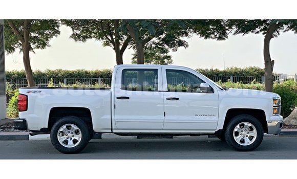 Buy Import Chevrolet Silverado White Car in Import - Dubai in Antigua Buy Import Chevrolet Silverado White Car in Import - Dubai in Antigua