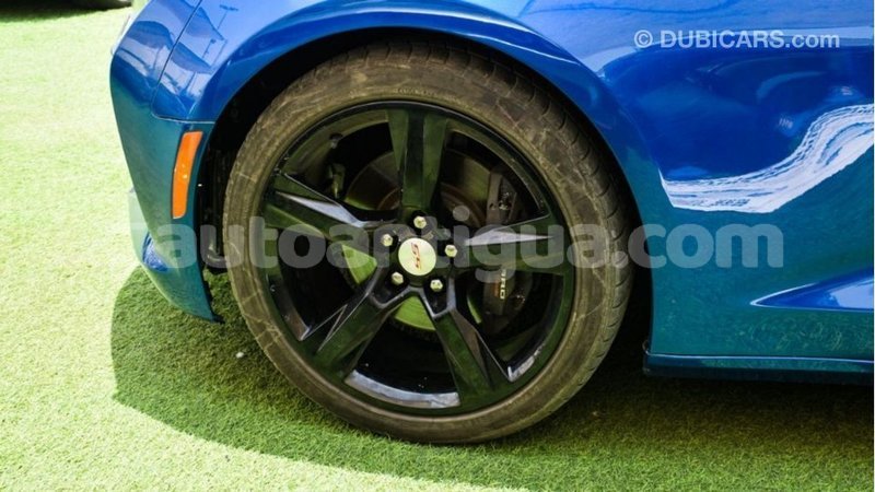 Big with watermark chevrolet camaro antigua import dubai 3214