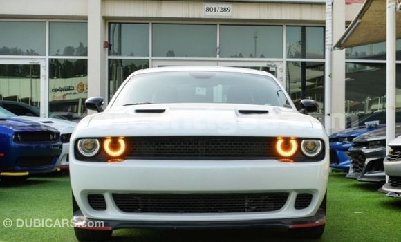 Buy Import Dodge Challenger White Car in Import - Dubai in Antigua Buy Import Dodge Challenger White Car in Import - Dubai in Antigua