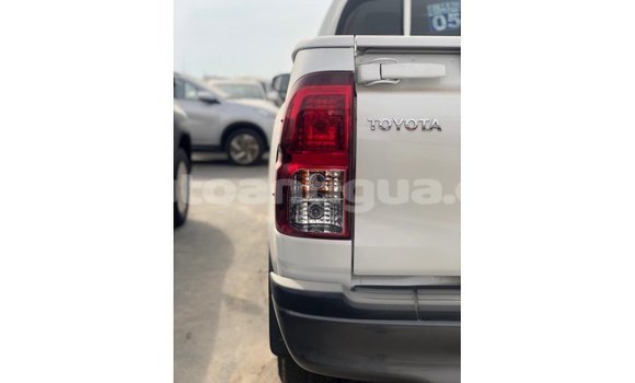Buy Import Toyota Hilux White Car in Import - Dubai in Antigua Buy Import Toyota Hilux White Car in Import - Dubai in Antigua