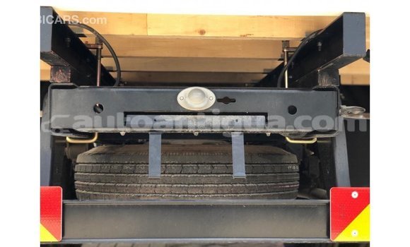 Buy Import Mitsubishi L400 White Truck in Import - Dubai in Antigua Buy Import Mitsubishi L400 White Truck in Import - Dubai in Antigua