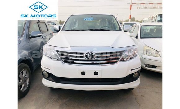 Buy Import Toyota Fortuner White Car in Import - Dubai in Antigua