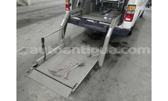 Buy Import Nissan Caravan White Car in Import - Dubai in Antigua Buy Import Nissan Caravan White Car in Import - Dubai in Antigua