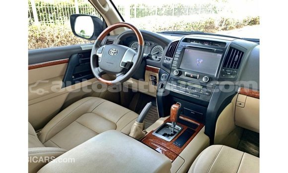 Buy Import Toyota Land Cruiser Other Car in Import - Dubai in Antigua Buy Import Toyota Land Cruiser Other Car in Import - Dubai in Antigua