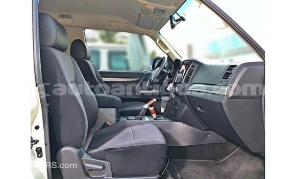 Buy Import Mitsubishi Pajero White Car in Import - Dubai in Antigua Buy Import Mitsubishi Pajero White Car in Import - Dubai in Antigua