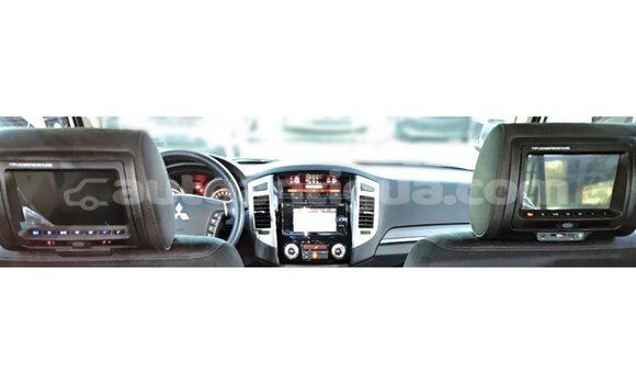 Buy Import Mitsubishi Pajero White Car in Import - Dubai in Antigua Buy Import Mitsubishi Pajero White Car in Import - Dubai in Antigua