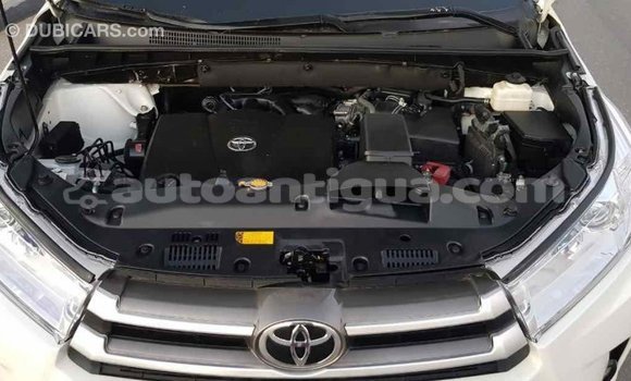 Buy Import Toyota Highlander White Car in Import - Dubai in Antigua Buy Import Toyota Highlander White Car in Import - Dubai in Antigua