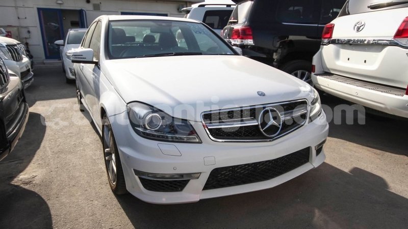 Big with watermark mercedes benz 200 antigua import dubai 3311