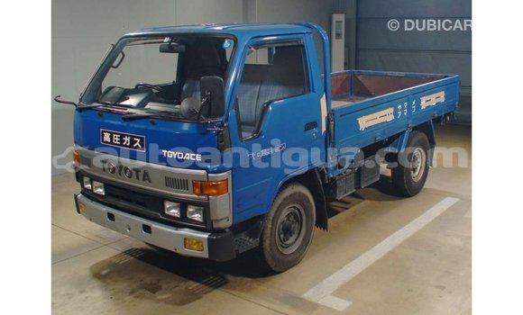Buy Import Toyota HiAce Blue Truck in Import - Dubai in Antigua Buy Import Toyota HiAce Blue Truck in Import - Dubai in Antigua