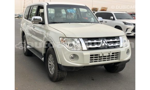 Buy Import Mitsubishi Pajero White Car in Import - Dubai in Antigua Buy Import Mitsubishi Pajero White Car in Import - Dubai in Antigua