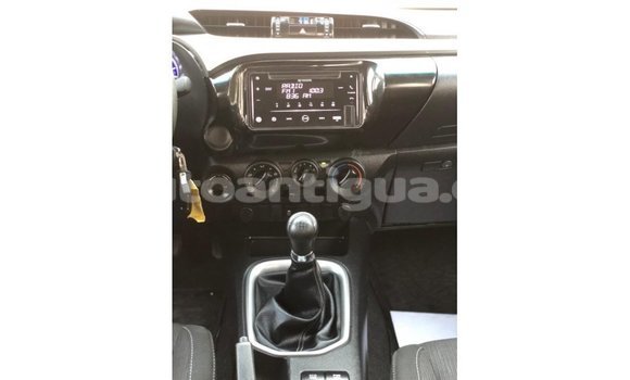 Buy Import Toyota Hilux White Car in Import - Dubai in Antigua Buy Import Toyota Hilux White Car in Import - Dubai in Antigua