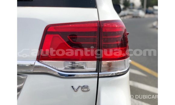Buy Import Toyota Land Cruiser White Car in Import - Dubai in Antigua Buy Import Toyota Land Cruiser White Car in Import - Dubai in Antigua