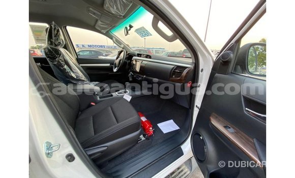Buy Import Toyota Hilux White Car in Import - Dubai in Antigua Buy Import Toyota Hilux White Car in Import - Dubai in Antigua