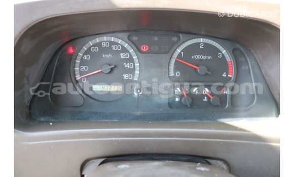 Buy Import Mitsubishi L400 White Truck in Import - Dubai in Antigua