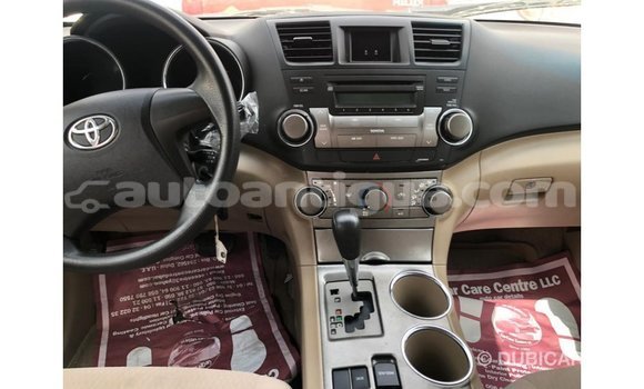 Buy Import Toyota Highlander Blue Car in Import - Dubai in Antigua Buy Import Toyota Highlander Blue Car in Import - Dubai in Antigua