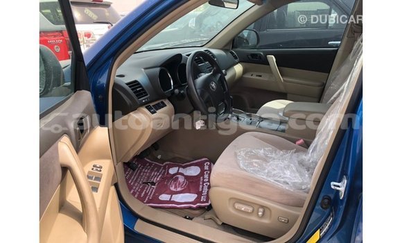 Buy Import Toyota Highlander Blue Car in Import - Dubai in Antigua Buy Import Toyota Highlander Blue Car in Import - Dubai in Antigua