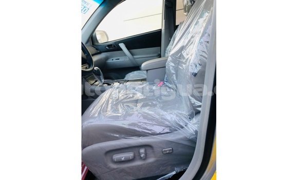 Buy Import Toyota Highlander Other Car in Import - Dubai in Antigua Buy Import Toyota Highlander Other Car in Import - Dubai in Antigua
