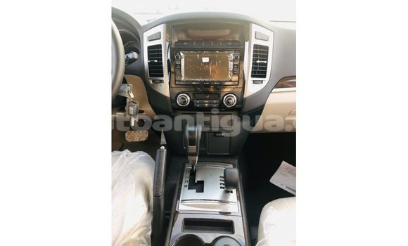 Buy Import Mitsubishi Pajero Black Car in Import - Dubai in Antigua Buy Import Mitsubishi Pajero Black Car in Import - Dubai in Antigua