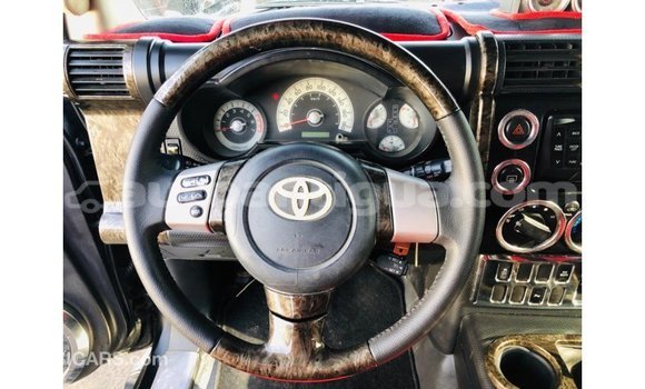 Buy Import Toyota FJ Cruiser Black Car in Import - Dubai in Antigua Buy Import Toyota FJ Cruiser Black Car in Import - Dubai in Antigua