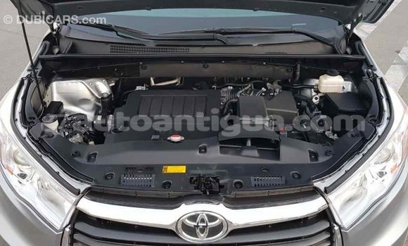 Buy Import Toyota Highlander Other Car in Import - Dubai in Antigua