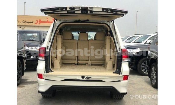 Buy Import Toyota Land Cruiser White Car in Import - Dubai in Antigua Buy Import Toyota Land Cruiser White Car in Import - Dubai in Antigua