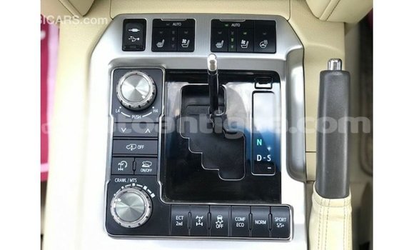 Buy Import Toyota Land Cruiser White Car in Import - Dubai in Antigua Buy Import Toyota Land Cruiser White Car in Import - Dubai in Antigua