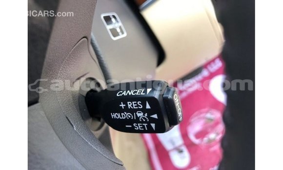 Buy Import Toyota Land Cruiser White Car in Import - Dubai in Antigua Buy Import Toyota Land Cruiser White Car in Import - Dubai in Antigua