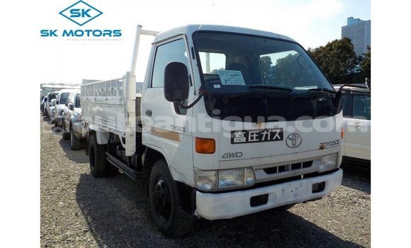 Buy Import Toyota Dyna White Truck in Import - Dubai in Antigua