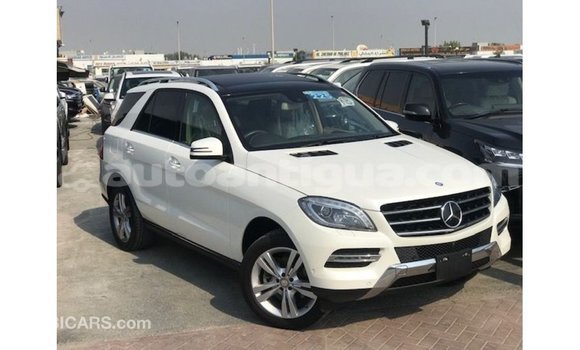 Buy Import Mercedes-Benz 190 (W201) White Car in Import - Dubai in Antigua Buy Import Mercedes-Benz 190 (W201) White Car in Import - Dubai in Antigua