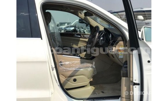 Buy Import Mercedes-Benz 190 (W201) White Car in Import - Dubai in Antigua Buy Import Mercedes-Benz 190 (W201) White Car in Import - Dubai in Antigua