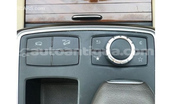 Buy Import Mercedes-Benz 190 (W201) White Car in Import - Dubai in Antigua Buy Import Mercedes-Benz 190 (W201) White Car in Import - Dubai in Antigua