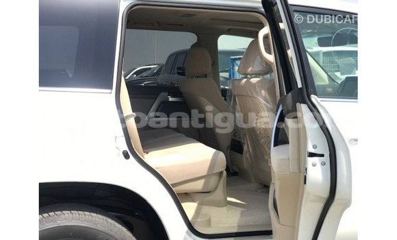 Buy Import Toyota Land Cruiser White Car in Import - Dubai in Antigua Buy Import Toyota Land Cruiser White Car in Import - Dubai in Antigua