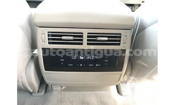 Buy Import Toyota Land Cruiser White Car in Import - Dubai in Antigua Buy Import Toyota Land Cruiser White Car in Import - Dubai in Antigua
