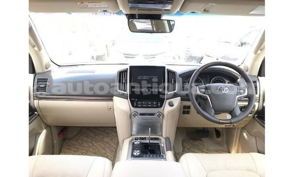 Buy Import Toyota Land Cruiser White Car in Import - Dubai in Antigua Buy Import Toyota Land Cruiser White Car in Import - Dubai in Antigua