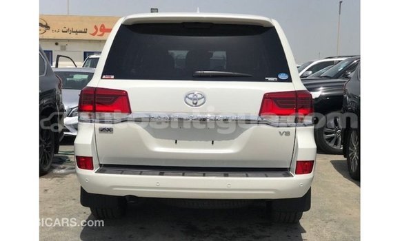 Buy Import Toyota Land Cruiser White Car in Import - Dubai in Antigua Buy Import Toyota Land Cruiser White Car in Import - Dubai in Antigua