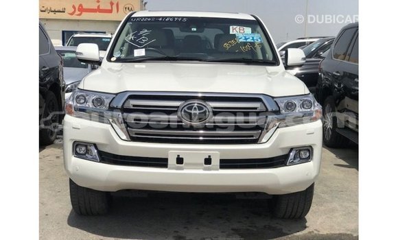 Buy Import Toyota Land Cruiser White Car in Import - Dubai in Antigua Buy Import Toyota Land Cruiser White Car in Import - Dubai in Antigua