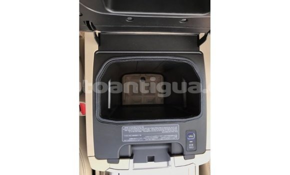 Buy Import Toyota Land Cruiser White Car in Import - Dubai in Antigua Buy Import Toyota Land Cruiser White Car in Import - Dubai in Antigua