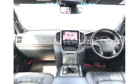 Buy Import Toyota Land Cruiser White Car in Import - Dubai in Antigua Buy Import Toyota Land Cruiser White Car in Import - Dubai in Antigua