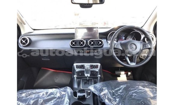 Buy Import Mercedes-Benz 250 Black Car in Import - Dubai in Antigua Buy Import Mercedes-Benz 250 Black Car in Import - Dubai in Antigua