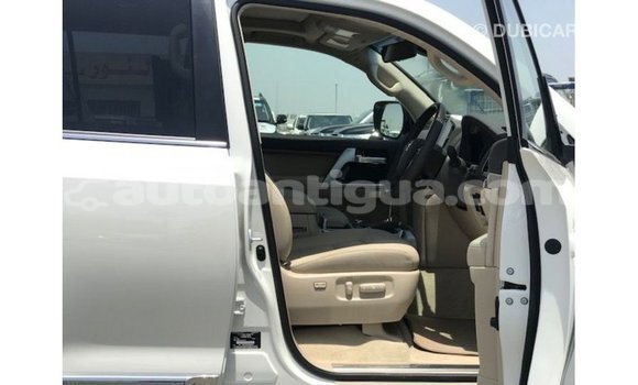 Buy Import Toyota Land Cruiser White Car in Import - Dubai in Antigua Buy Import Toyota Land Cruiser White Car in Import - Dubai in Antigua