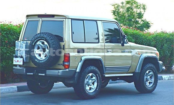Buy Import Toyota Land Cruiser Beige Car in Import - Dubai in Antigua Buy Import Toyota Land Cruiser Beige Car in Import - Dubai in Antigua