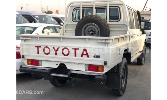 Buy Import Toyota Land Cruiser White Car in Import - Dubai in Antigua Buy Import Toyota Land Cruiser White Car in Import - Dubai in Antigua