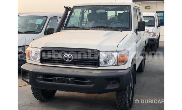 Buy Import Toyota Land Cruiser White Car in Import - Dubai in Antigua Buy Import Toyota Land Cruiser White Car in Import - Dubai in Antigua