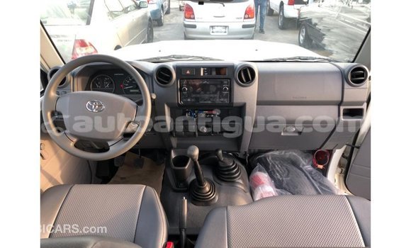 Buy Import Toyota Land Cruiser White Car in Import - Dubai in Antigua Buy Import Toyota Land Cruiser White Car in Import - Dubai in Antigua