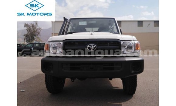 Buy Import Toyota Land Cruiser White Car in Import - Dubai in Antigua Buy Import Toyota Land Cruiser White Car in Import - Dubai in Antigua