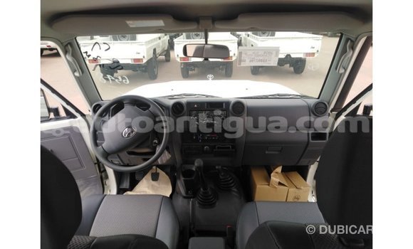 Buy Import Toyota Land Cruiser White Car in Import - Dubai in Antigua Buy Import Toyota Land Cruiser White Car in Import - Dubai in Antigua